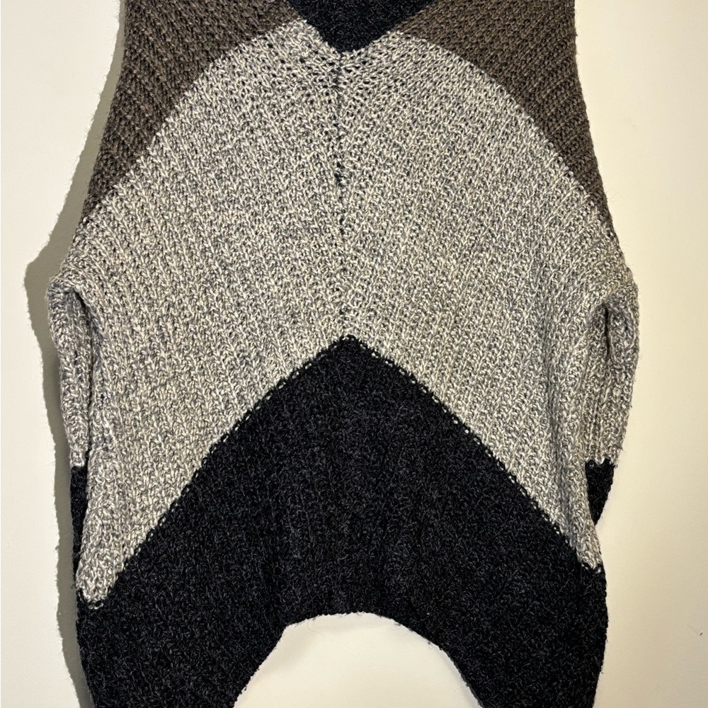La Fee VERTE, Anthropology V Nect Sweater - Picture 2 of 11